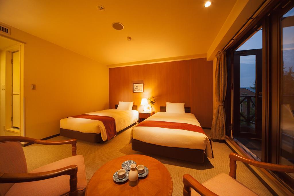 Hakuba Springs Hotel Exterior photo