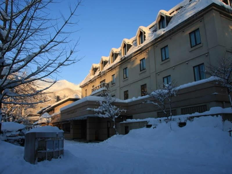 Hakuba Springs Hotel Exterior photo